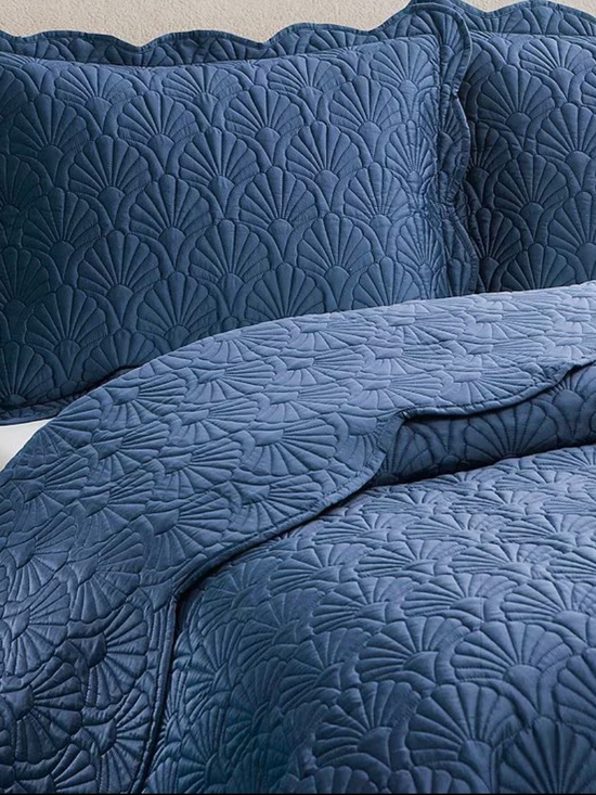 Ted Baker Other - 3pc TED BAKER Deco Shell Sapphire Blue Quilt Set-Scalloped Edges- King- 108"x90"
